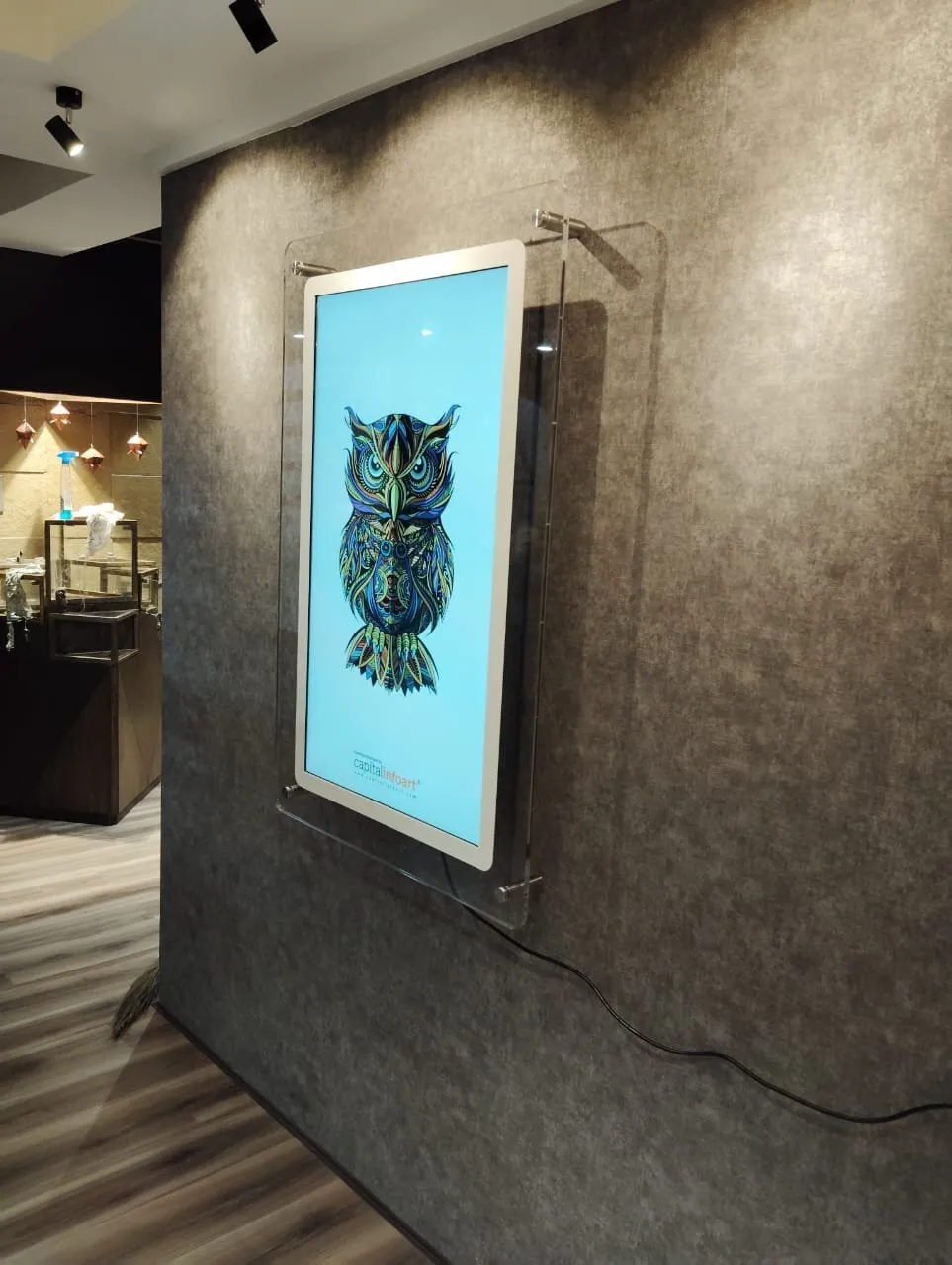 Aurum Jewellery Wall Signage, a Capital Infoart installation