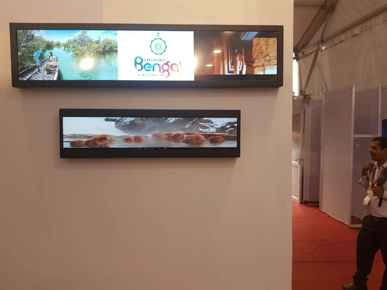 WB Tourism Bar Type Displays, a Capital Infoart installation
